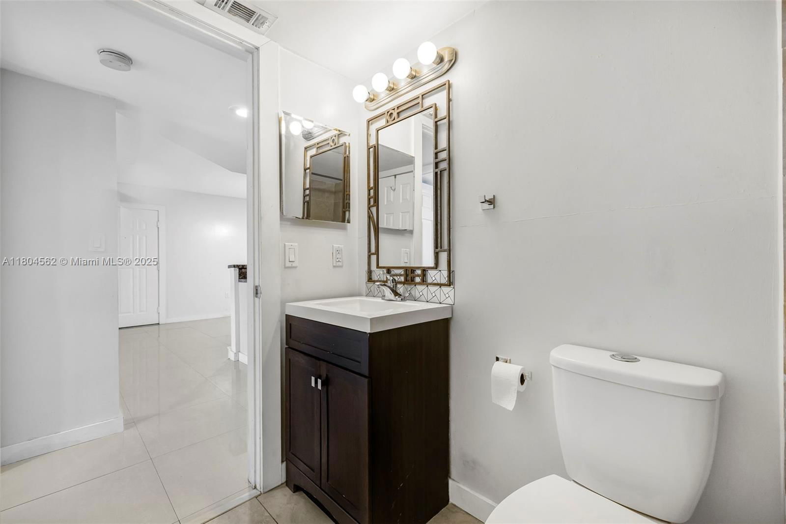 Real estate property located at 8520 212th St #106, Miami-dade, Le Club At Old Cutler Con, Cutler Bay, FL