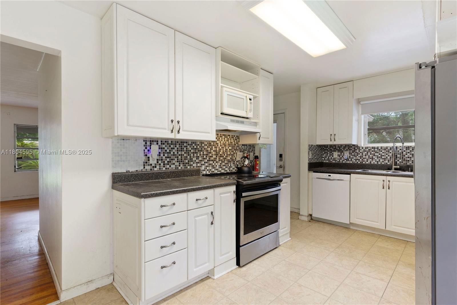Real estate property located at 820 S. MONTGOMERY AVE, Volusia, Elliott's Sub, Deland, FL