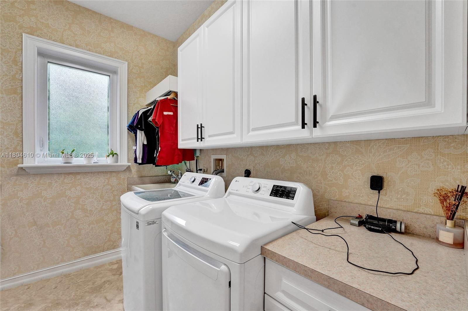 Real estate property located at 10291 Sweet Bay St, Broward, Enclave 2nd Sec, Plantation, FL