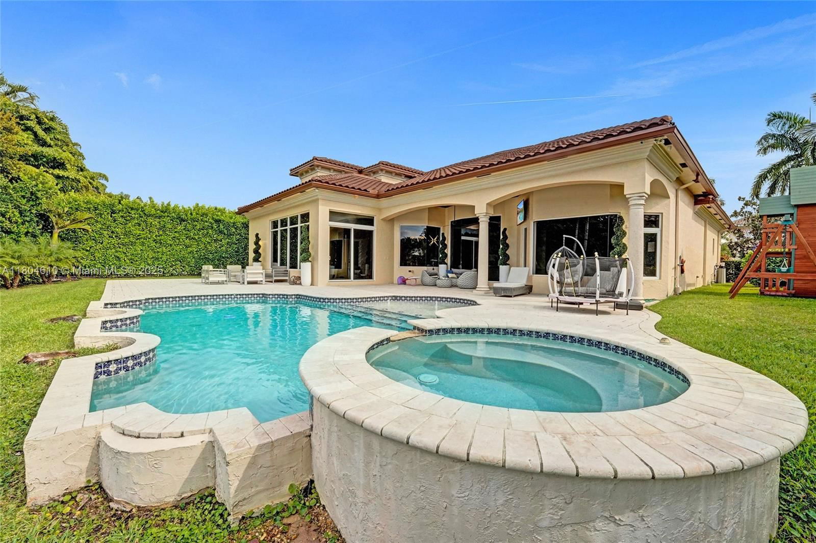 Real estate property located at 10291 Sweet Bay St, Broward, Enclave 2nd Sec, Plantation, FL