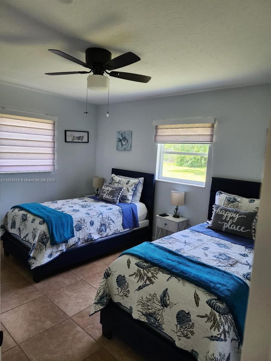 Real estate property located at 818 Lake McGregor Dr, Lee, Blvd Hts Shopping Center, Fort Myers, FL