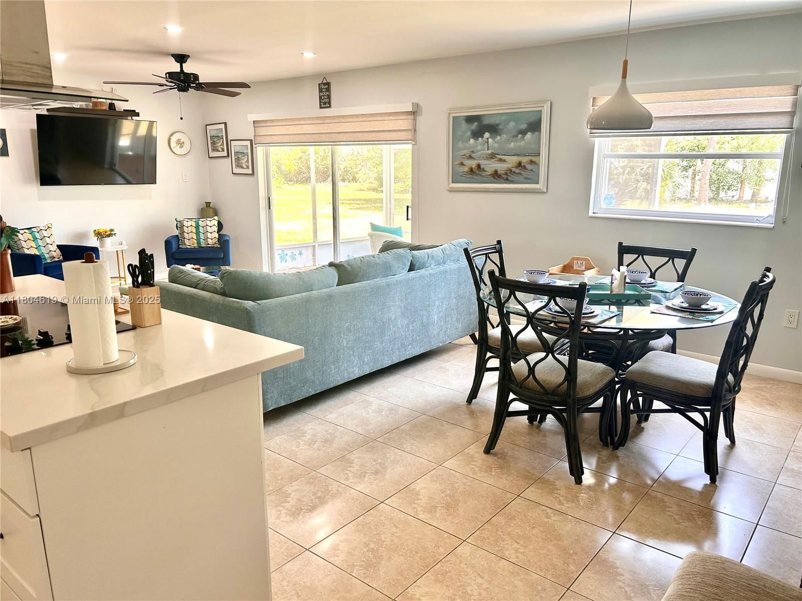 Real estate property located at 818 Lake McGregor Dr, Lee, Blvd Hts Shopping Center, Fort Myers, FL