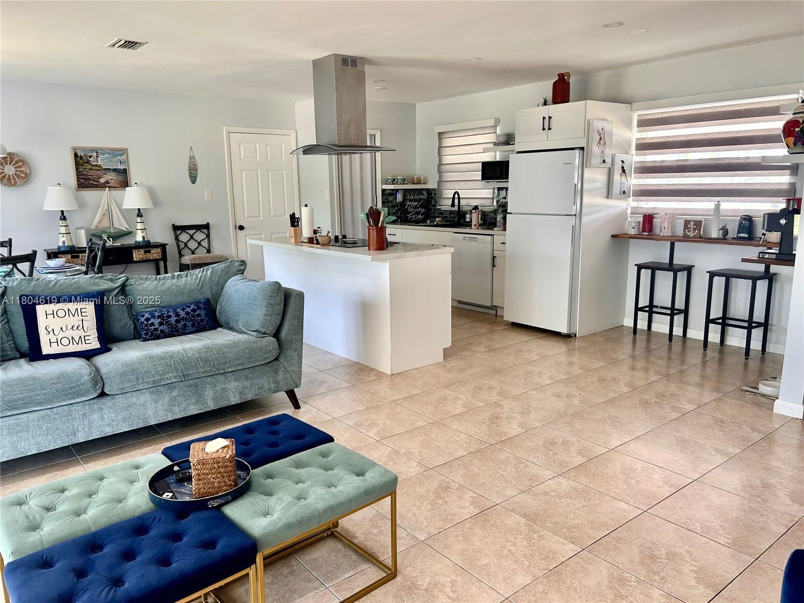 Real estate property located at 818 Lake McGregor Dr, Lee, Blvd Hts Shopping Center, Fort Myers, FL