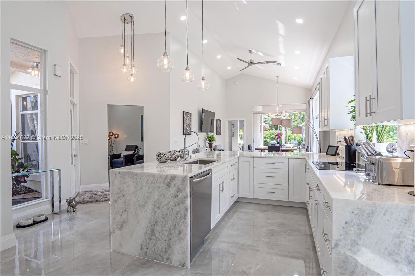 Real estate property located at 6670 27th Avenue, Palm Beach, Banyans Of Arvida Country, Boca Raton, FL