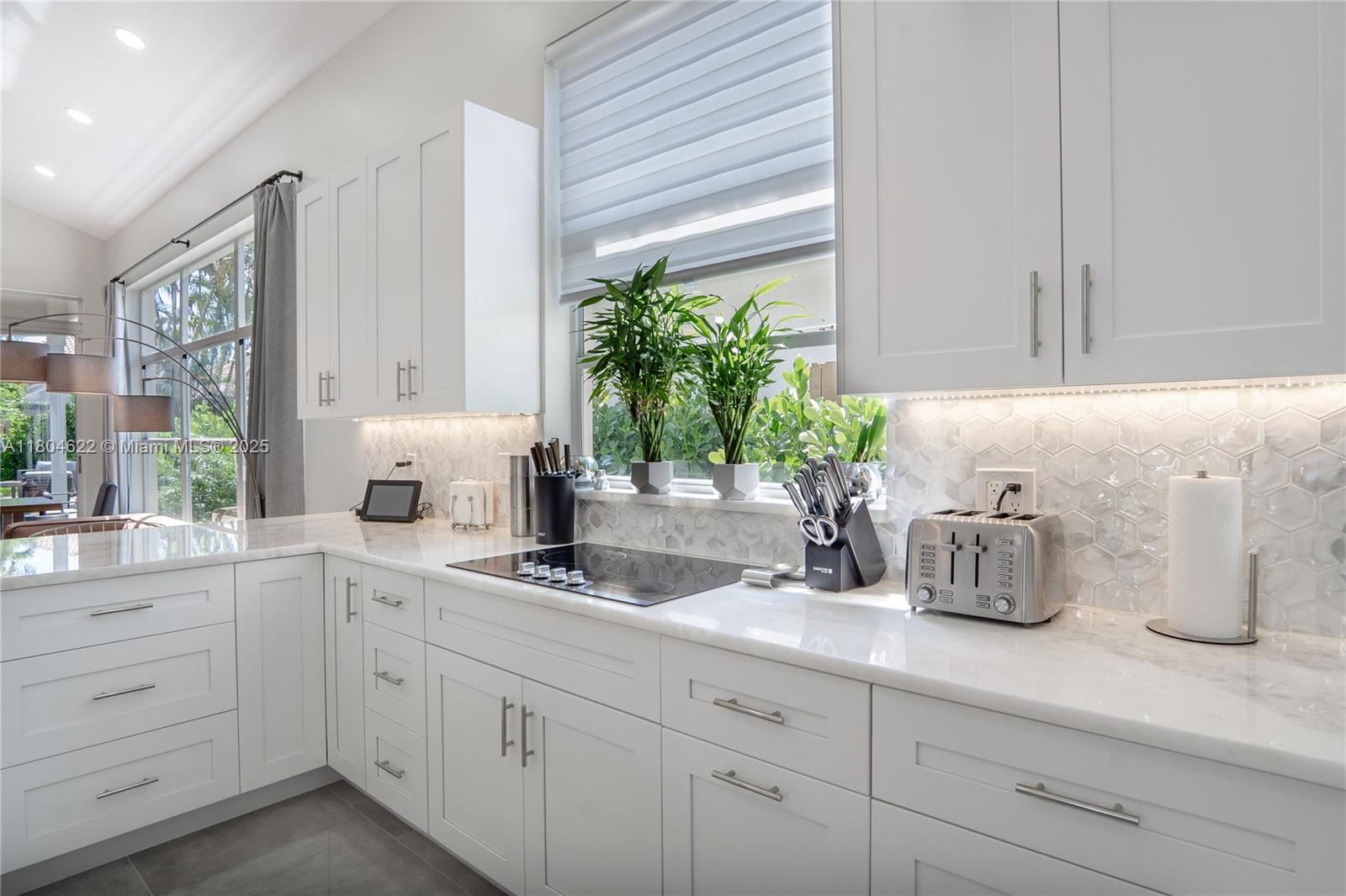 Real estate property located at 6670 27th Avenue, Palm Beach, Banyans Of Arvida Country, Boca Raton, FL