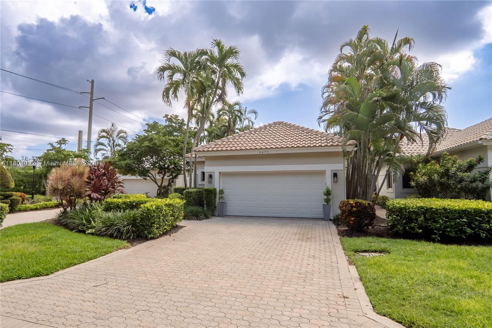 Real estate property located at 6670 27th Avenue, Palm Beach, Banyans Of Arvida Country, Boca Raton, FL