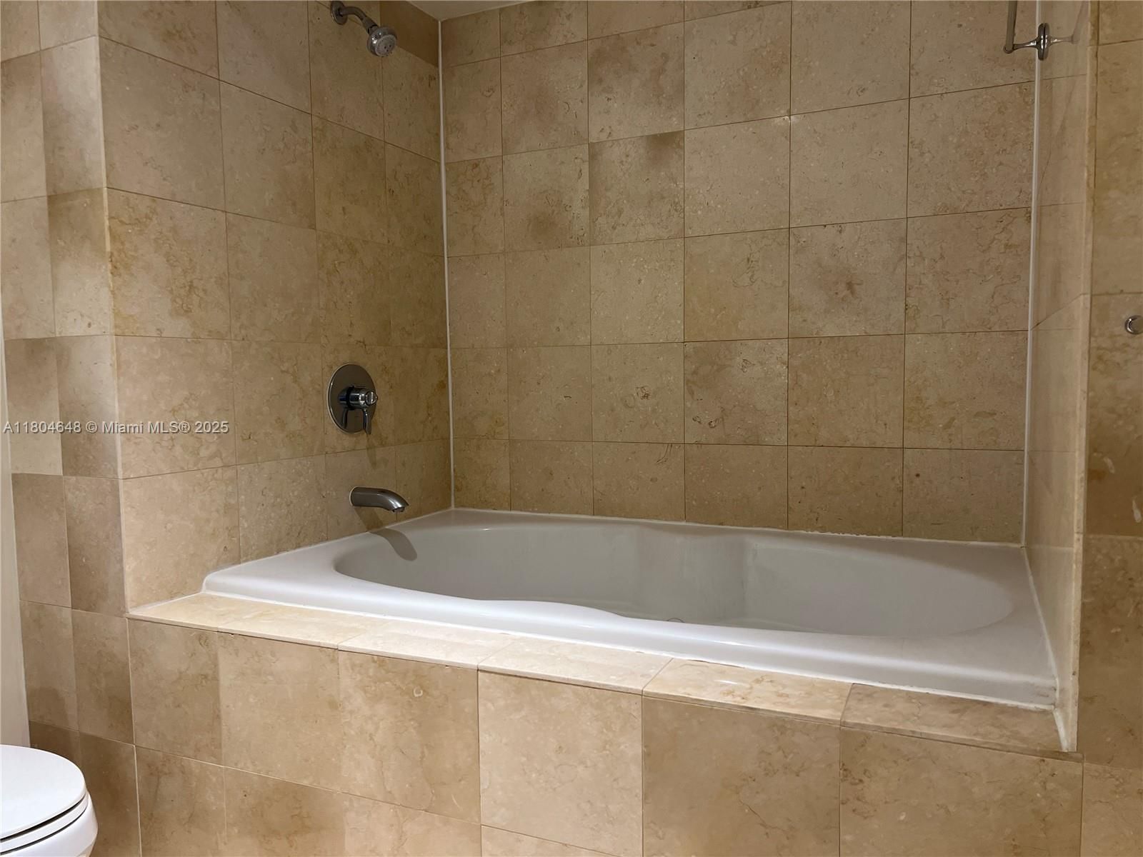 Real estate property located at 1800 Ocean Dr #2006, Broward, Beach Club Three Condo, Hallandale Beach, FL