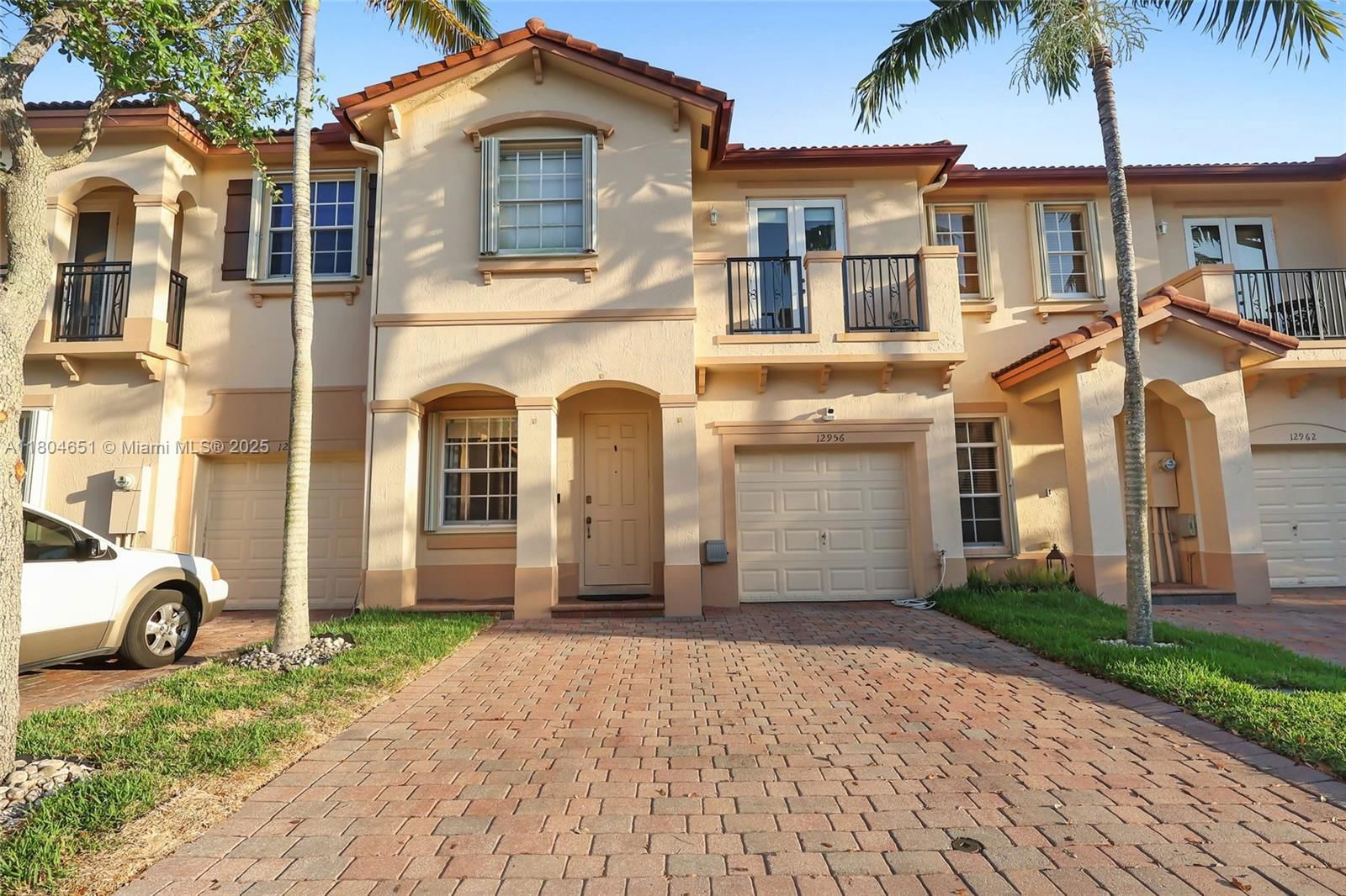 Real estate property located at 12956 134th Terr, Miami-dade, Courts At Tuscany West, Miami, FL