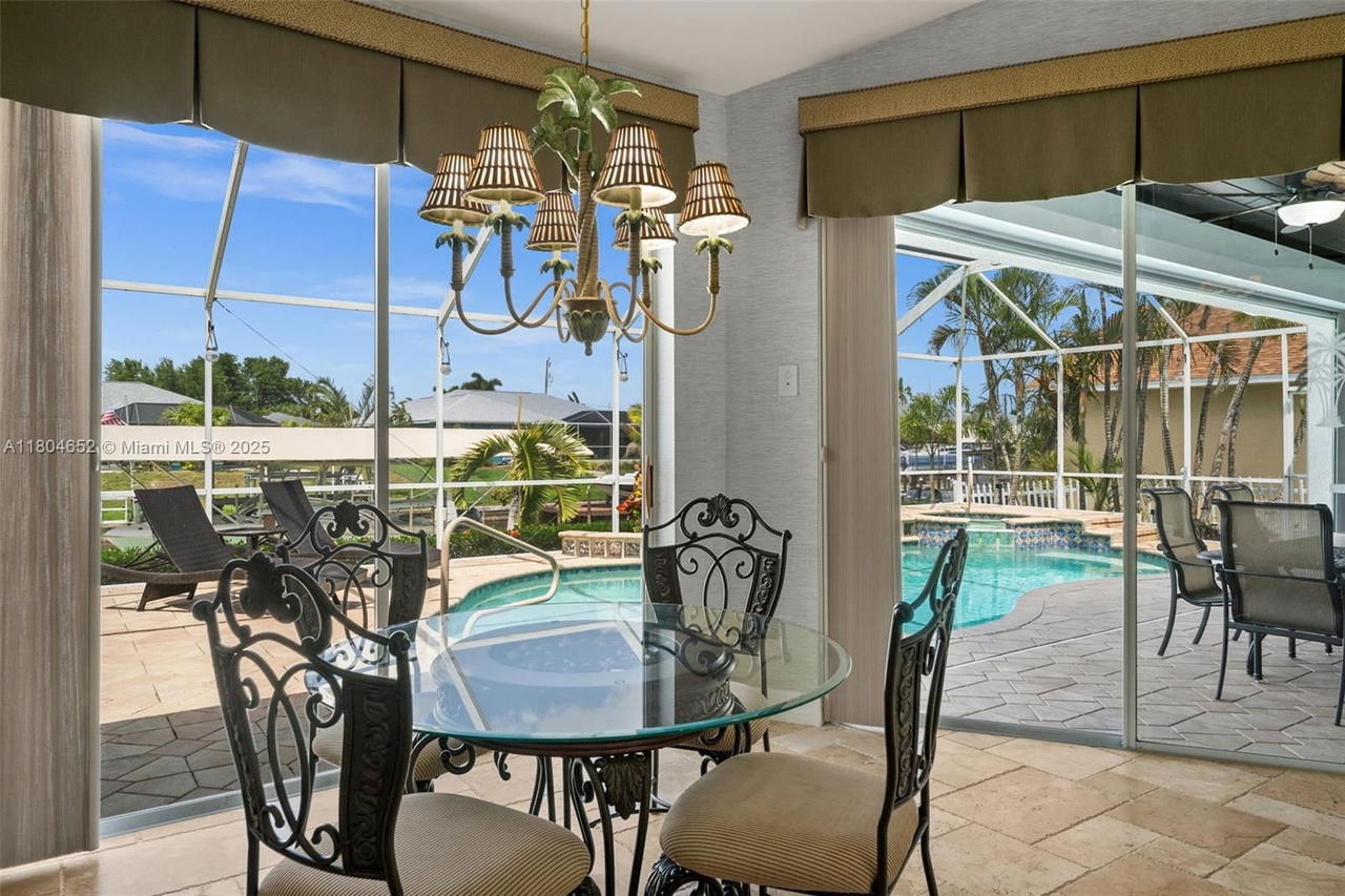 Real estate property located at 249 SW 37th LN, Lee, Cape Coral, Cape Coral, FL