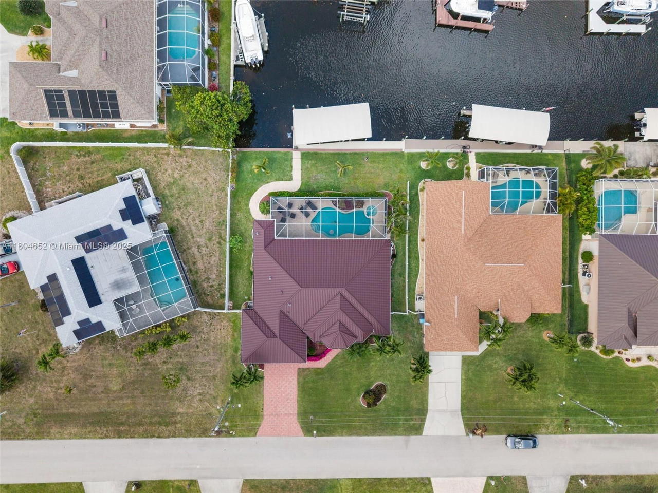 Real estate property located at 249 SW 37th LN, Lee, Cape Coral, Cape Coral, FL