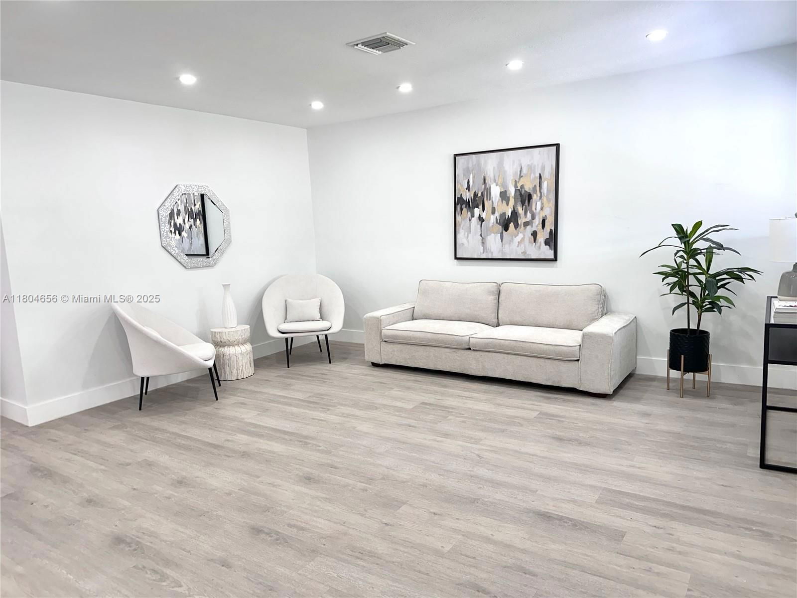 Real estate property located at 2421 56th Ter, Broward, Sheridan Park, Hollywood, FL