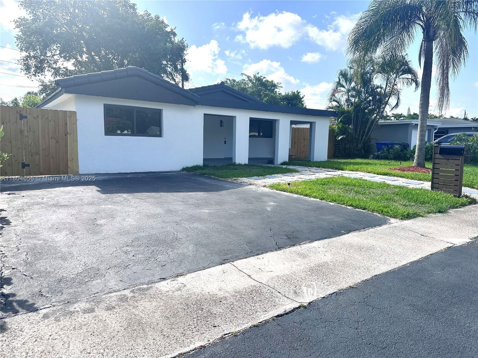 Real estate property located at 2421 56th Ter, Broward, Sheridan Park, Hollywood, FL
