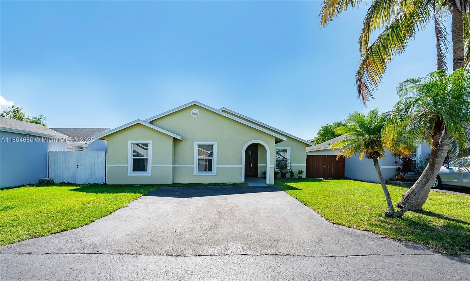 Real estate property located at 24965 128th Pl, Miami-dade, Princetonian By The Park, Homestead, FL