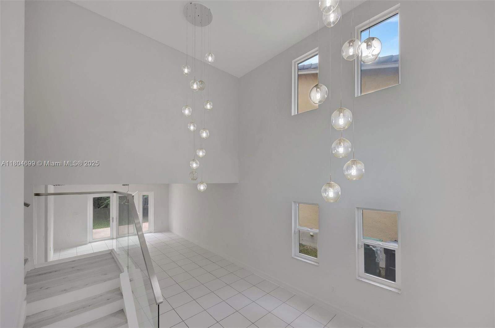 Real estate property located at 21320 97th Ave, Miami-dade, Villas Of Old Cutler, Cutler Bay, FL