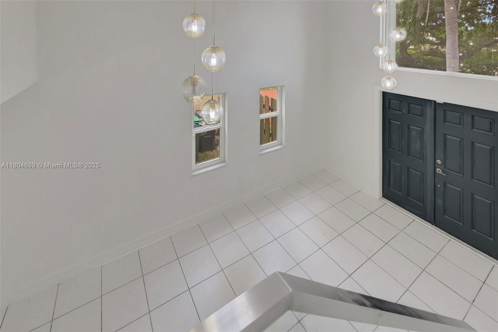 Real estate property located at 21320 97th Ave, Miami-dade, Villas Of Old Cutler, Cutler Bay, FL