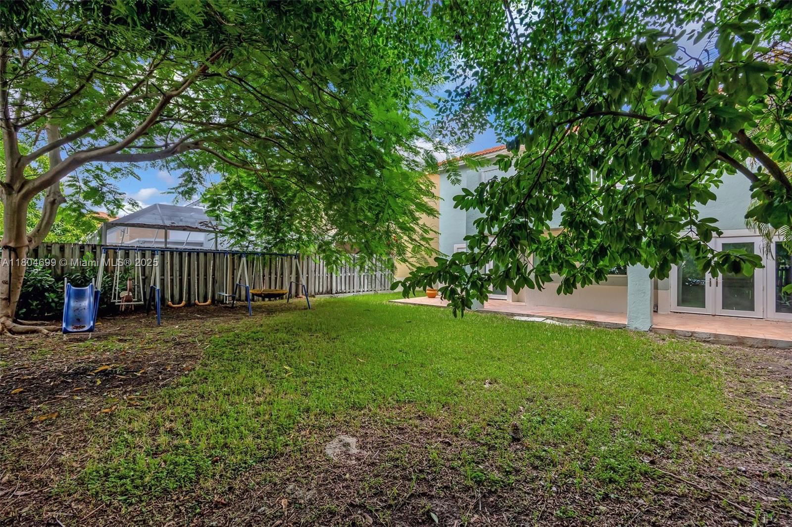 Real estate property located at 21320 97th Ave, Miami-dade, Villas Of Old Cutler, Cutler Bay, FL
