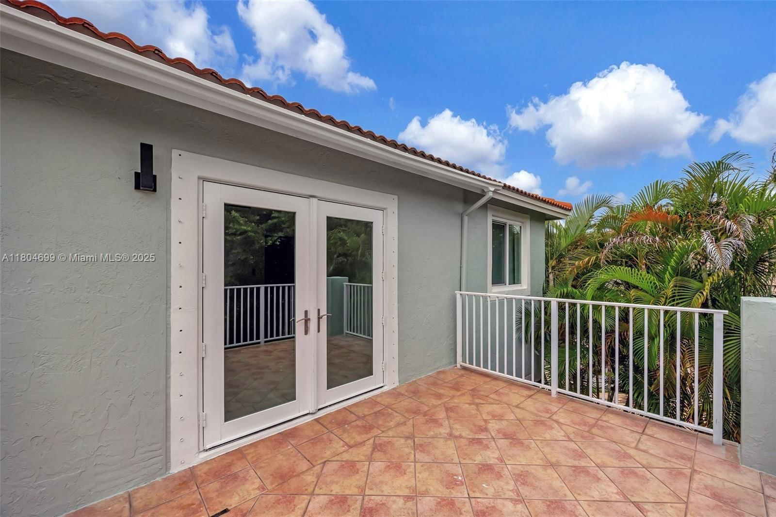 Real estate property located at 21320 97th Ave, Miami-dade, Villas Of Old Cutler, Cutler Bay, FL