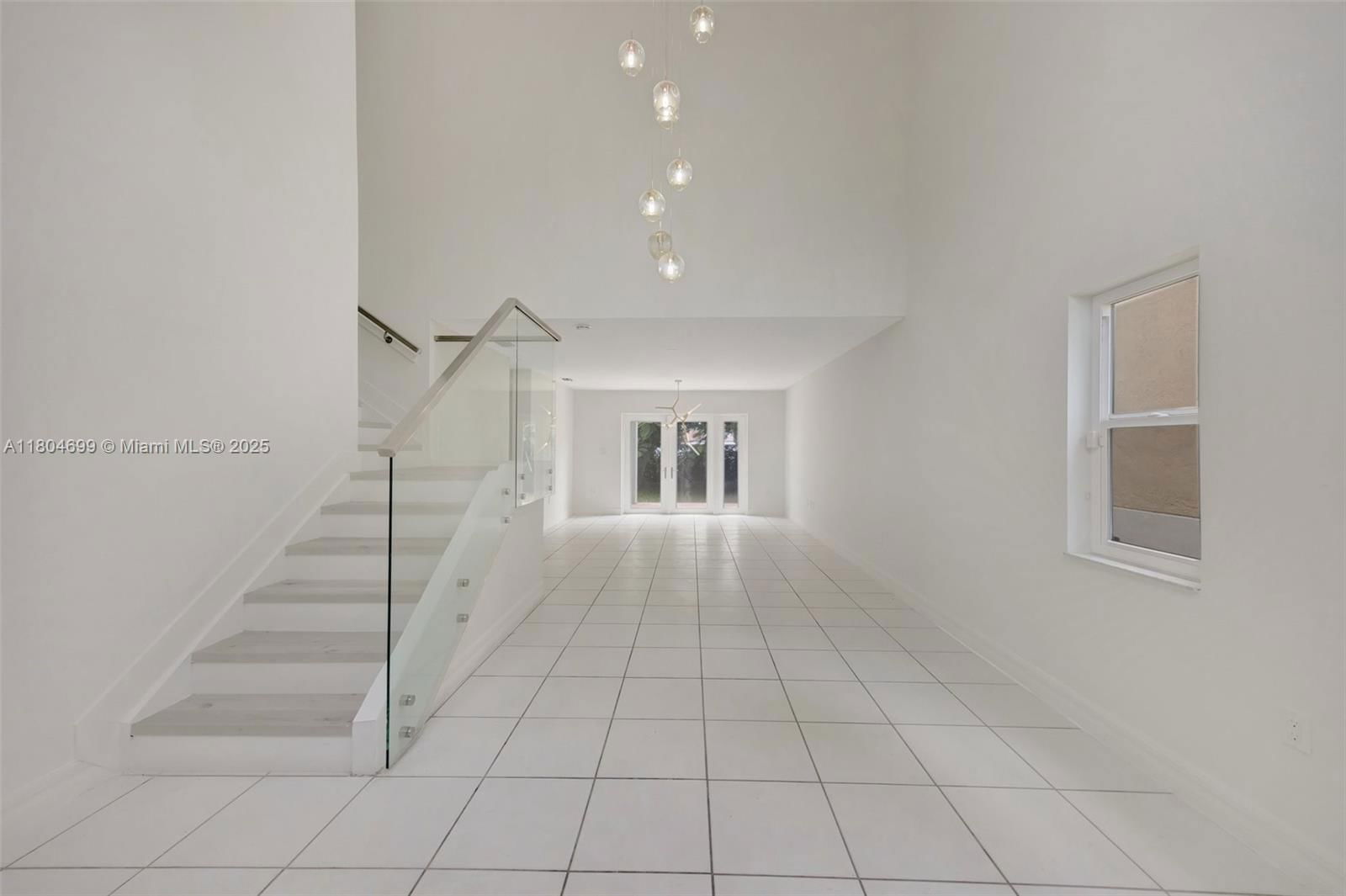 Real estate property located at 21320 97th Ave, Miami-dade, Villas Of Old Cutler, Cutler Bay, FL