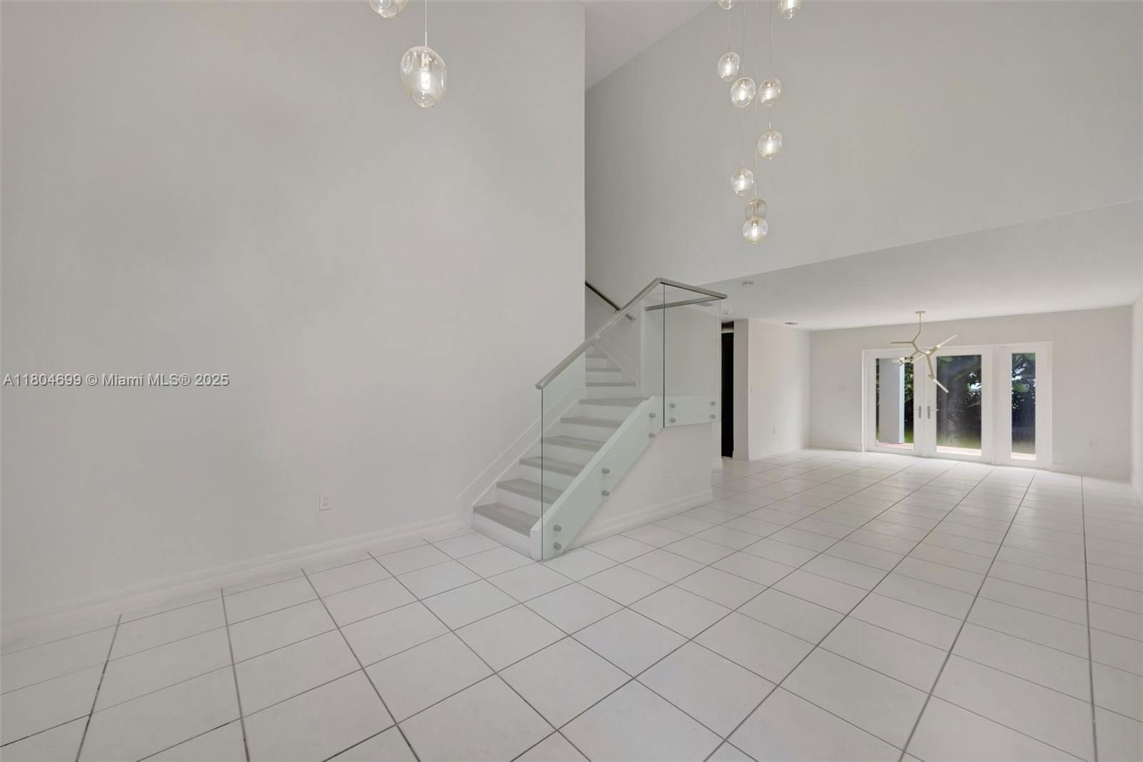 Real estate property located at 21320 97th Ave, Miami-dade, Villas Of Old Cutler, Cutler Bay, FL