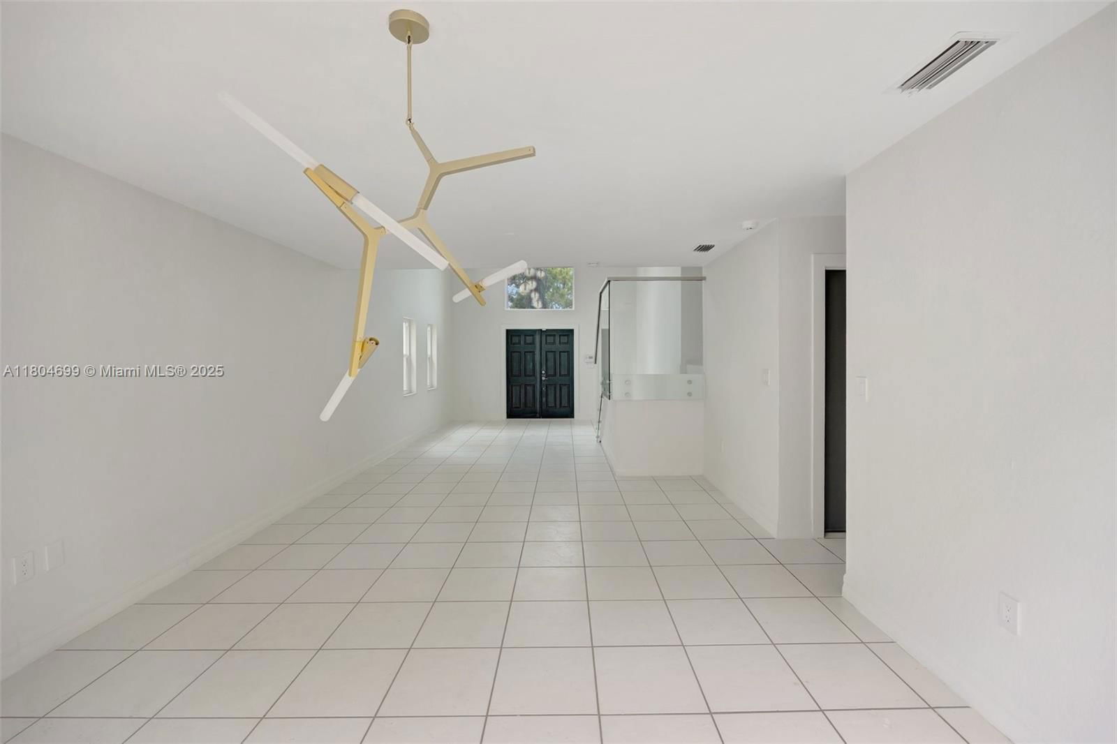 Real estate property located at 21320 97th Ave, Miami-dade, Villas Of Old Cutler, Cutler Bay, FL