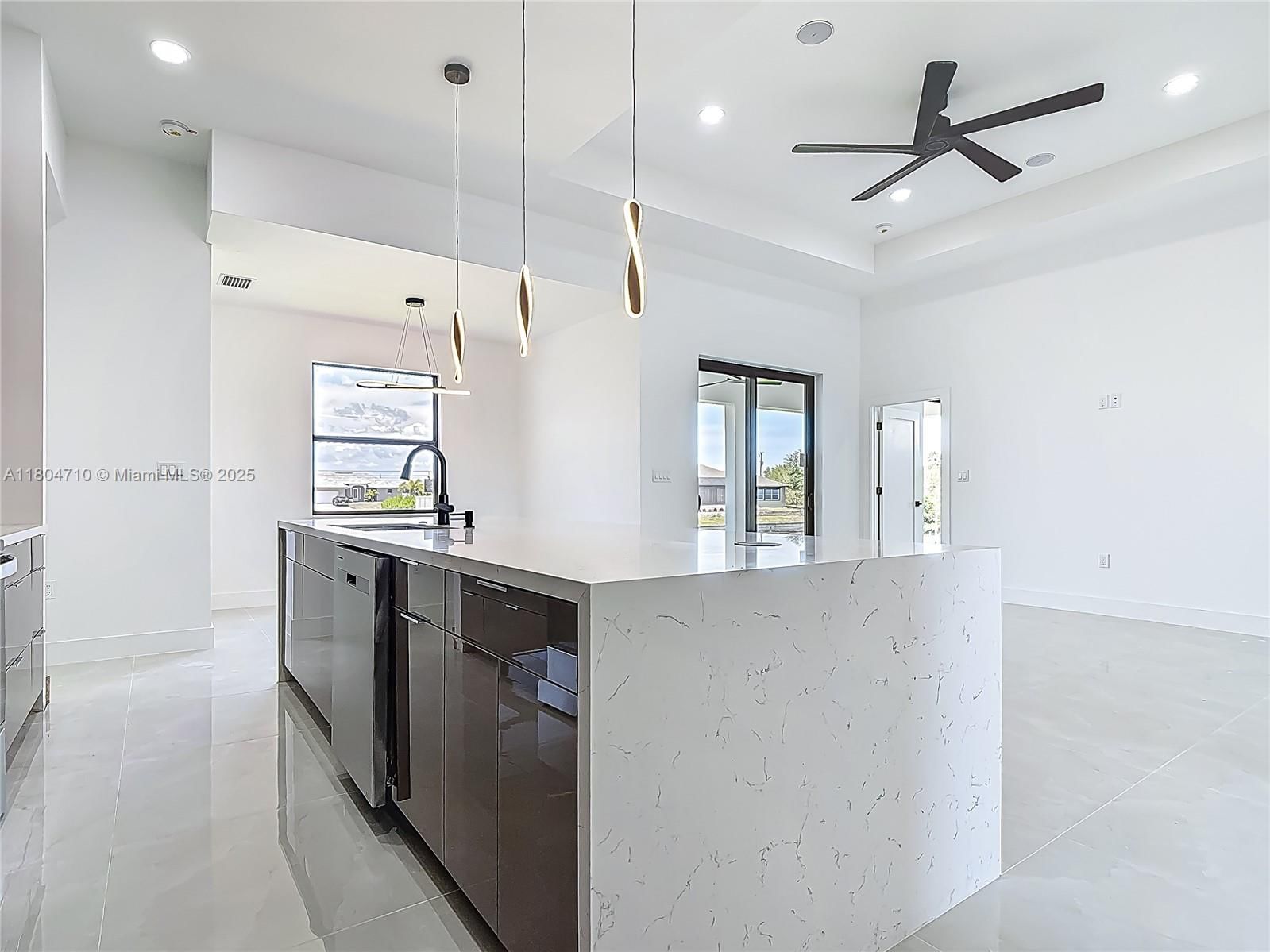 Real estate property located at 323 NE 19th Ter, Lee, Cape Coral, Cape Coral, FL