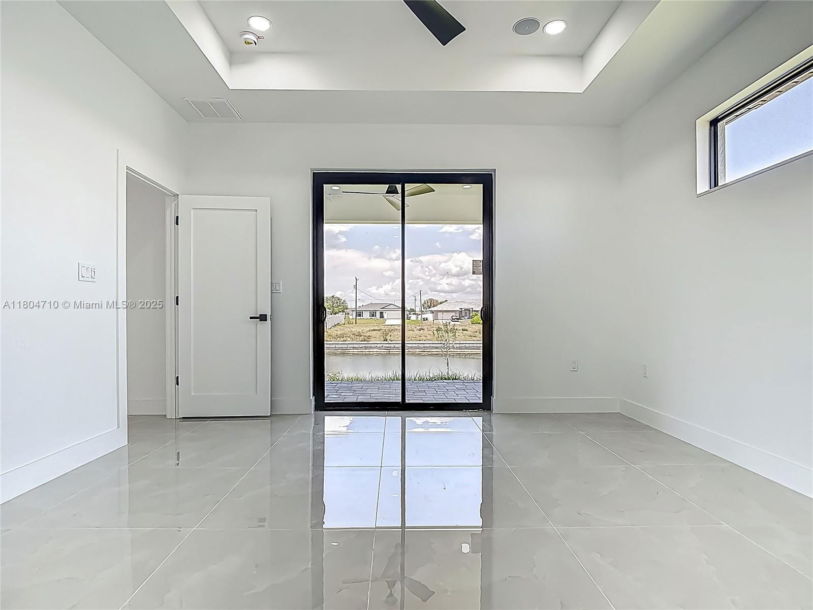 Real estate property located at 323 NE 19th Ter, Lee, Cape Coral, Cape Coral, FL