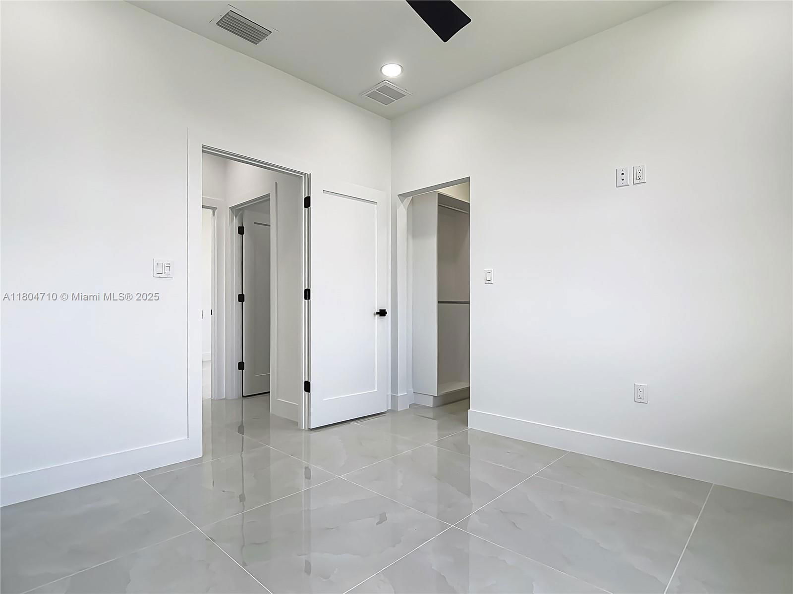 Real estate property located at 323 NE 19th Ter, Lee, Cape Coral, Cape Coral, FL