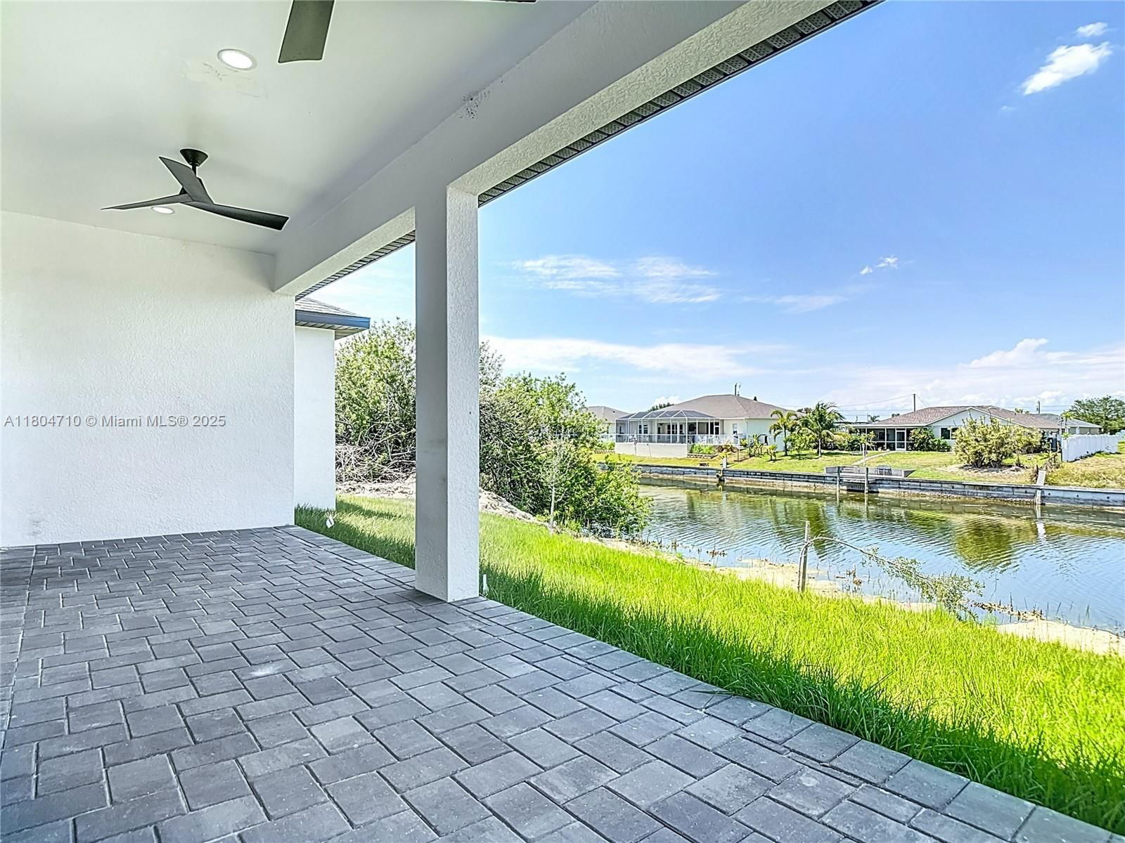 Real estate property located at 323 NE 19th Ter, Lee, Cape Coral, Cape Coral, FL