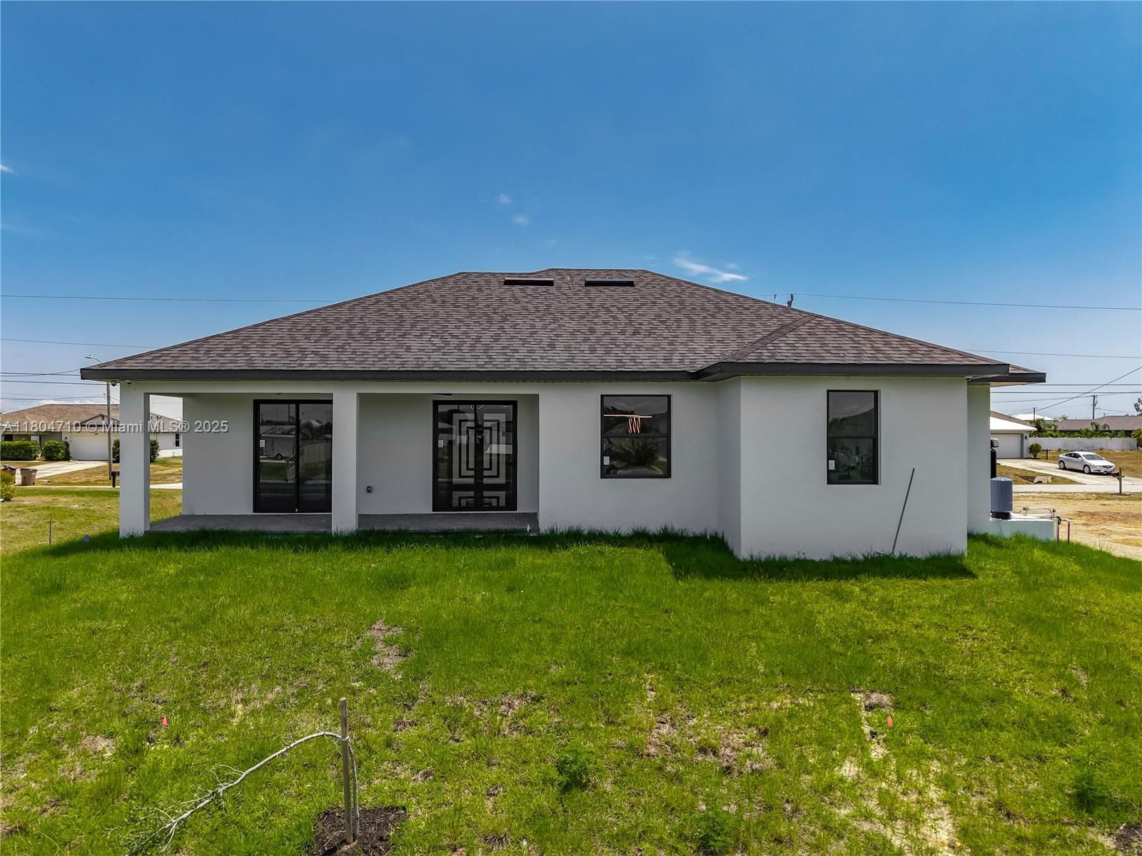 Real estate property located at 323 NE 19th Ter, Lee, Cape Coral, Cape Coral, FL