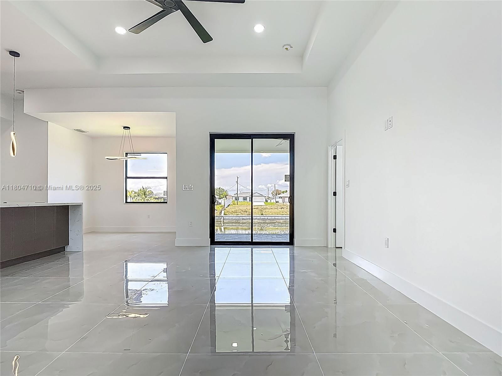 Real estate property located at 323 NE 19th Ter, Lee, Cape Coral, Cape Coral, FL