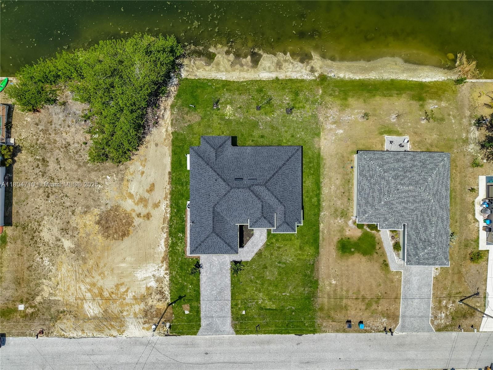 Real estate property located at 323 NE 19th Ter, Lee, Cape Coral, Cape Coral, FL