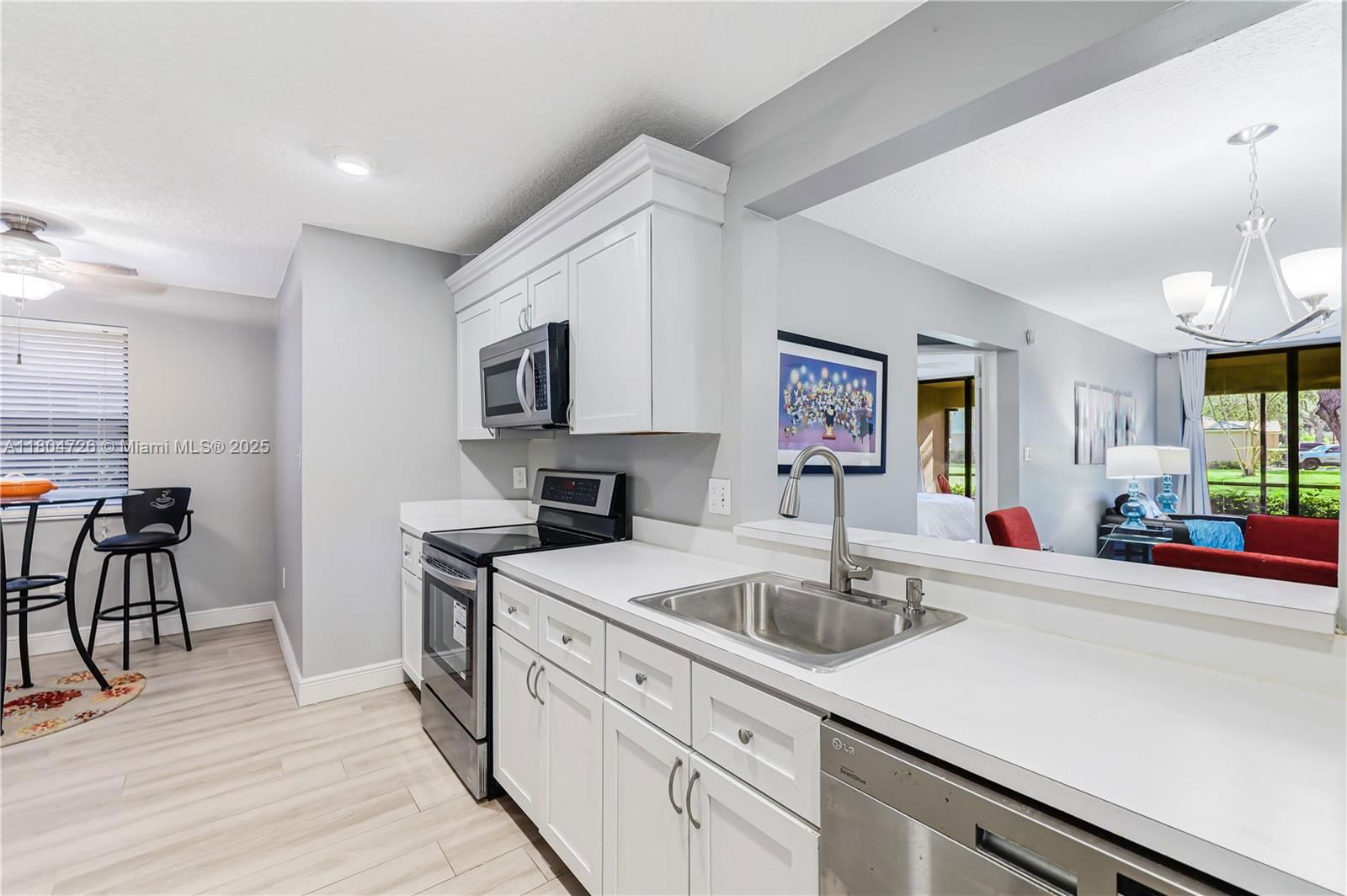 Real estate property located at 133 98th Ter, Broward, Chatham Towne At Jacarand, Plantation, FL