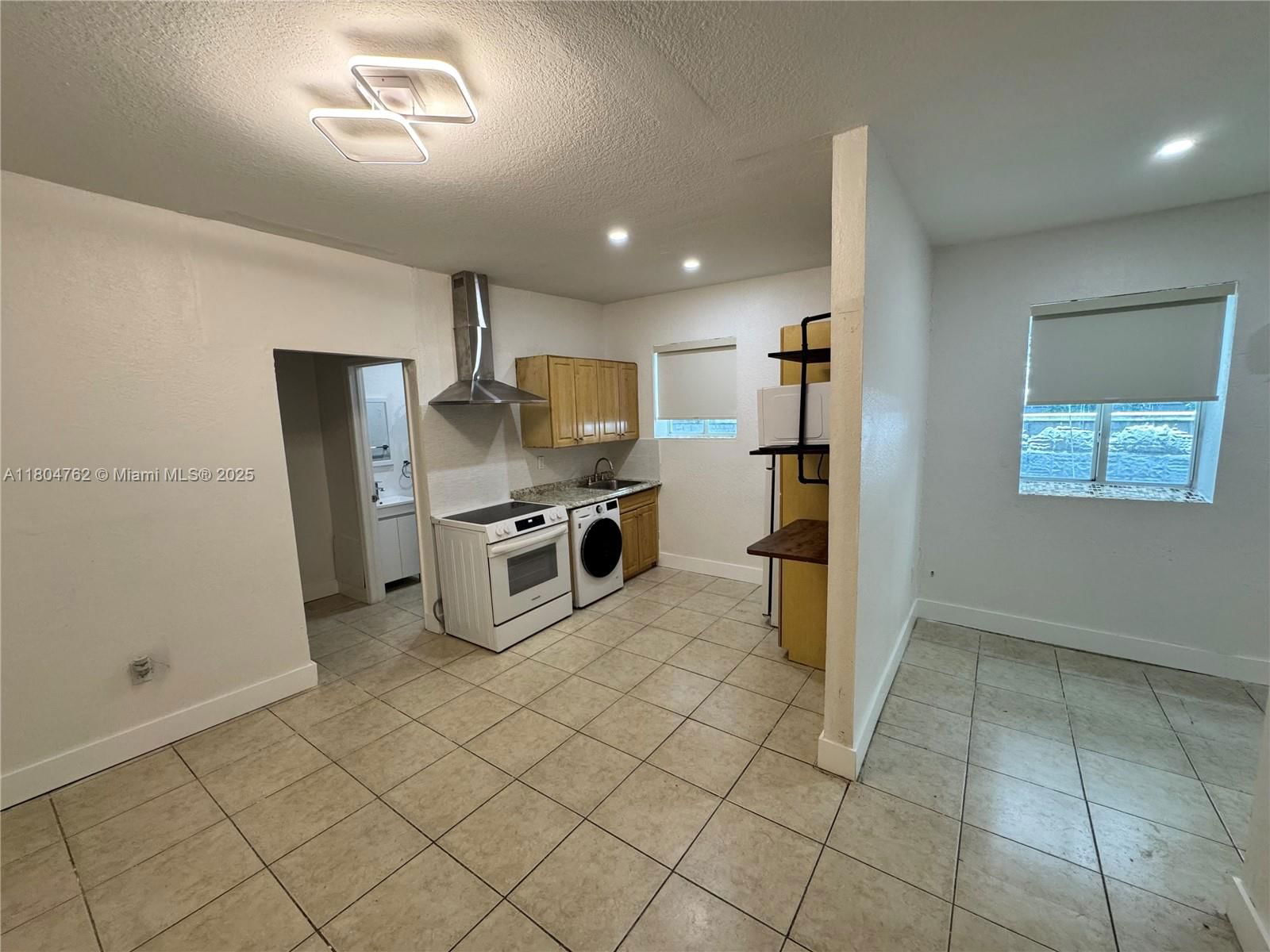 Real estate property located at 1021 3rd St #106, Miami-dade, River Lofts Condo, Miami, FL
