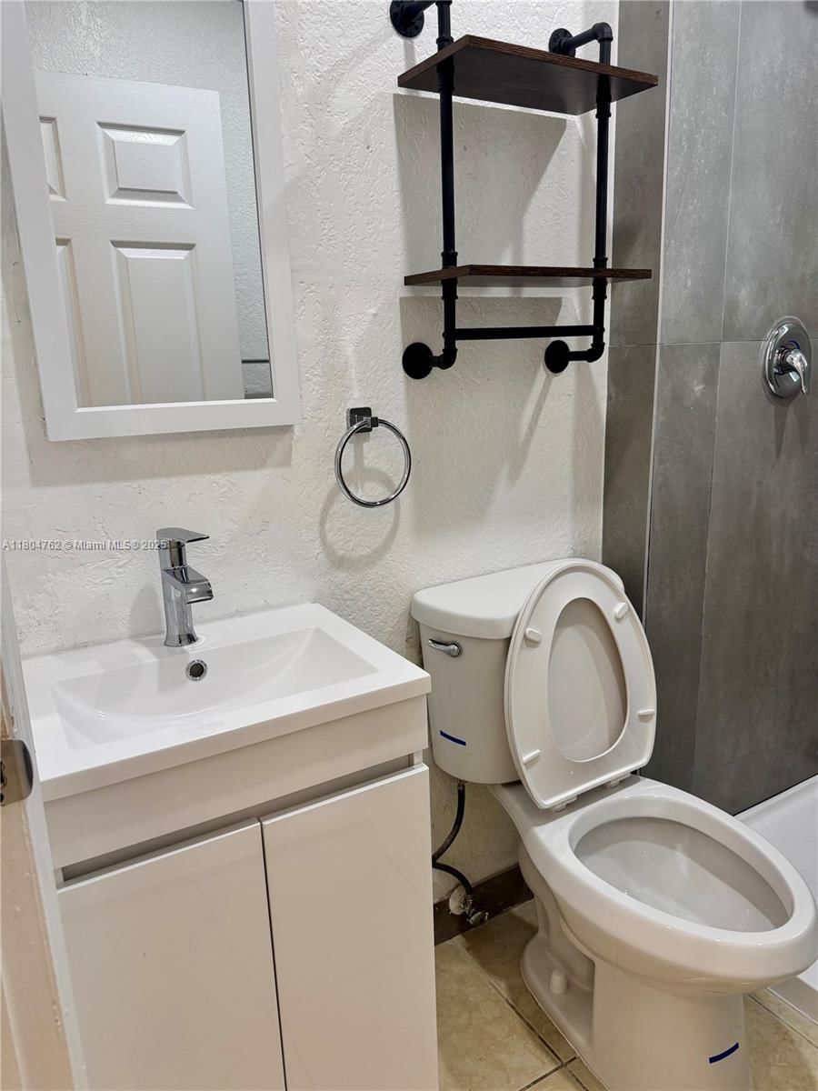 Real estate property located at 1021 3rd St #106, Miami-dade, River Lofts Condo, Miami, FL