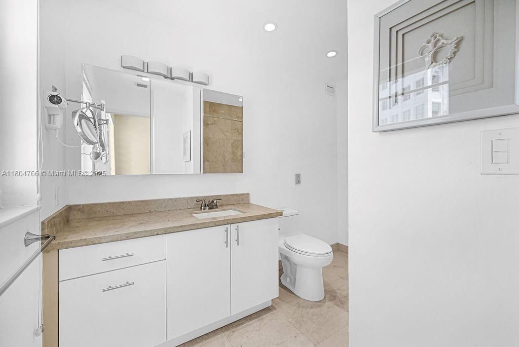 Real estate property located at 5640 Collins Ave #8B, Miami-dade, The Ashley, Miami Beach, FL