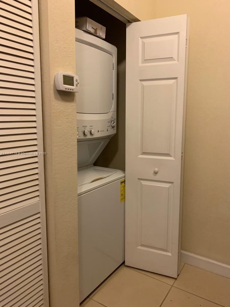 Real estate property located at 17077 93rd St, Miami-dade, Kendall Commons Residenti, Miami, FL