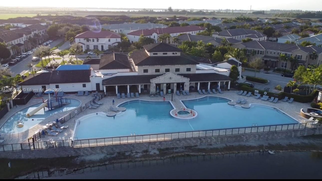 Real estate property located at 17077 93rd St, Miami-dade, Kendall Commons Residenti, Miami, FL
