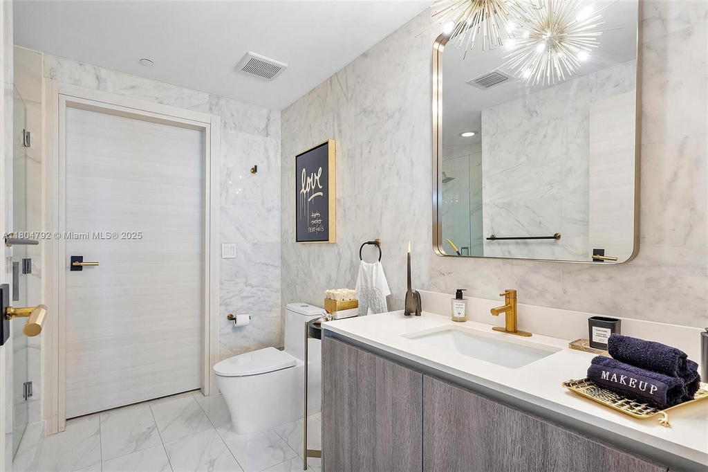 Real estate property located at 801 Miami Ave #3510, Miami-dade, 801 Sma Residences Condo, Miami, FL