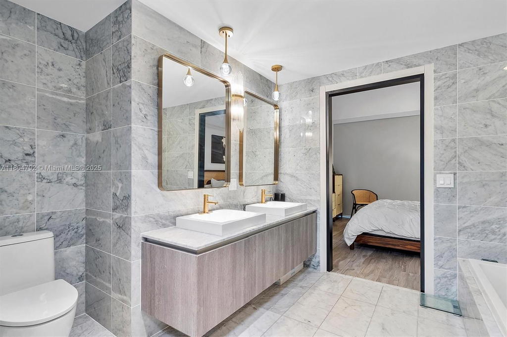 Real estate property located at 801 Miami Ave #3510, Miami-dade, 801 Sma Residences Condo, Miami, FL