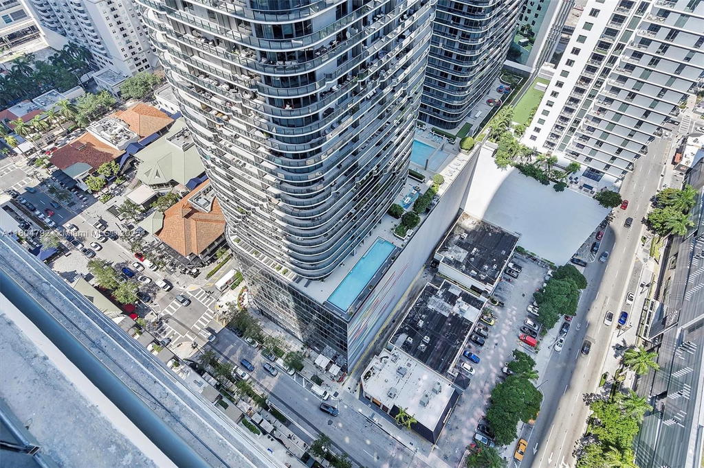 Real estate property located at 801 Miami Ave #3510, Miami-dade, 801 Sma Residences Condo, Miami, FL