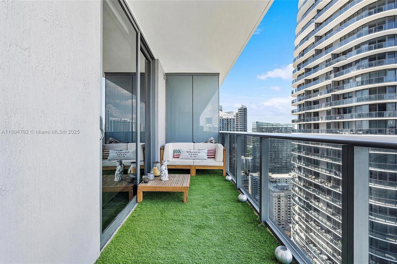 Real estate property located at 801 Miami Ave #3510, Miami-dade, 801 Sma Residences Condo, Miami, FL