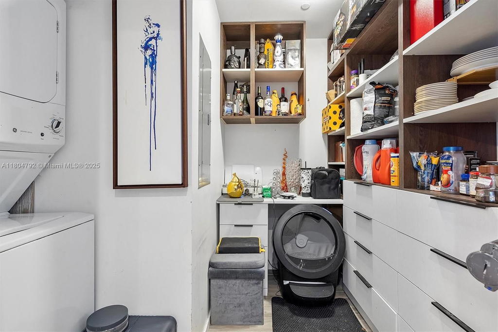 Real estate property located at 801 Miami Ave #3510, Miami-dade, 801 Sma Residences Condo, Miami, FL