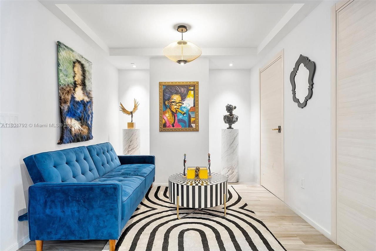 Real estate property located at 801 Miami Ave #3510, Miami-dade, 801 Sma Residences Condo, Miami, FL