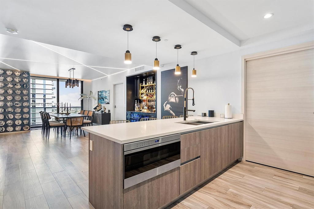 Real estate property located at 801 Miami Ave #3510, Miami-dade, 801 Sma Residences Condo, Miami, FL