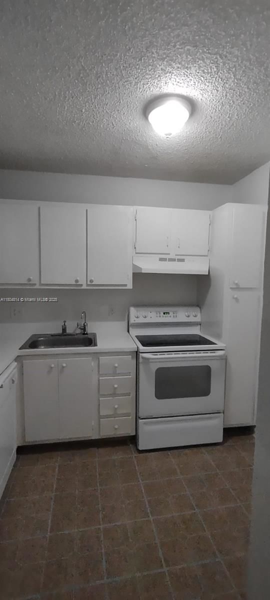 Real estate property located at 4007 University Dr #210, Broward, Sunrise On The Green Cond, Sunrise, FL