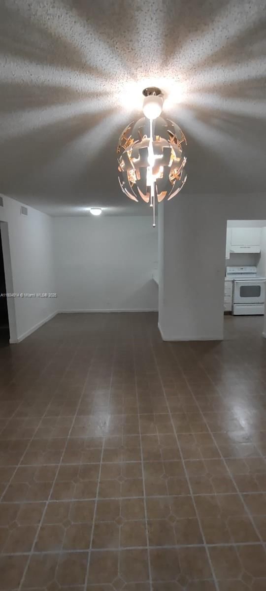Real estate property located at 4007 University Dr #210, Broward, Sunrise On The Green Cond, Sunrise, FL