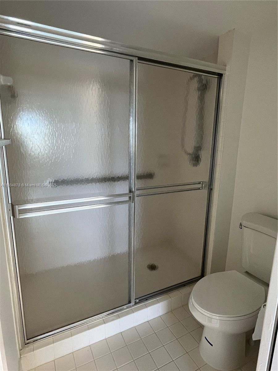 Real estate property located at 2520 19th Pl #202-B, Miami-dade, Keys Gate Condo No Two, Homestead, FL