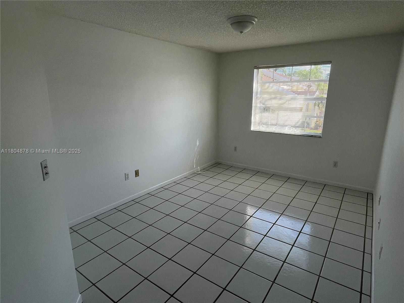 Real estate property located at 2520 19th Pl #202-B, Miami-dade, Keys Gate Condo No Two, Homestead, FL