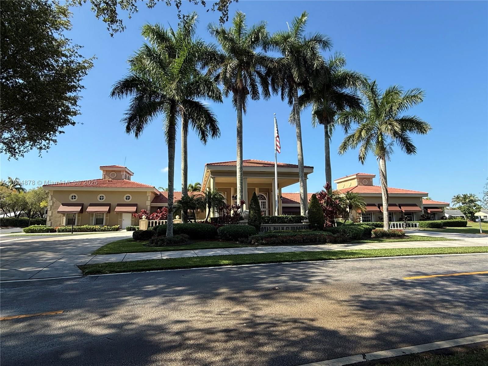 Real estate property located at 2520 19th Pl #202-B, Miami-dade, Keys Gate Condo No Two, Homestead, FL
