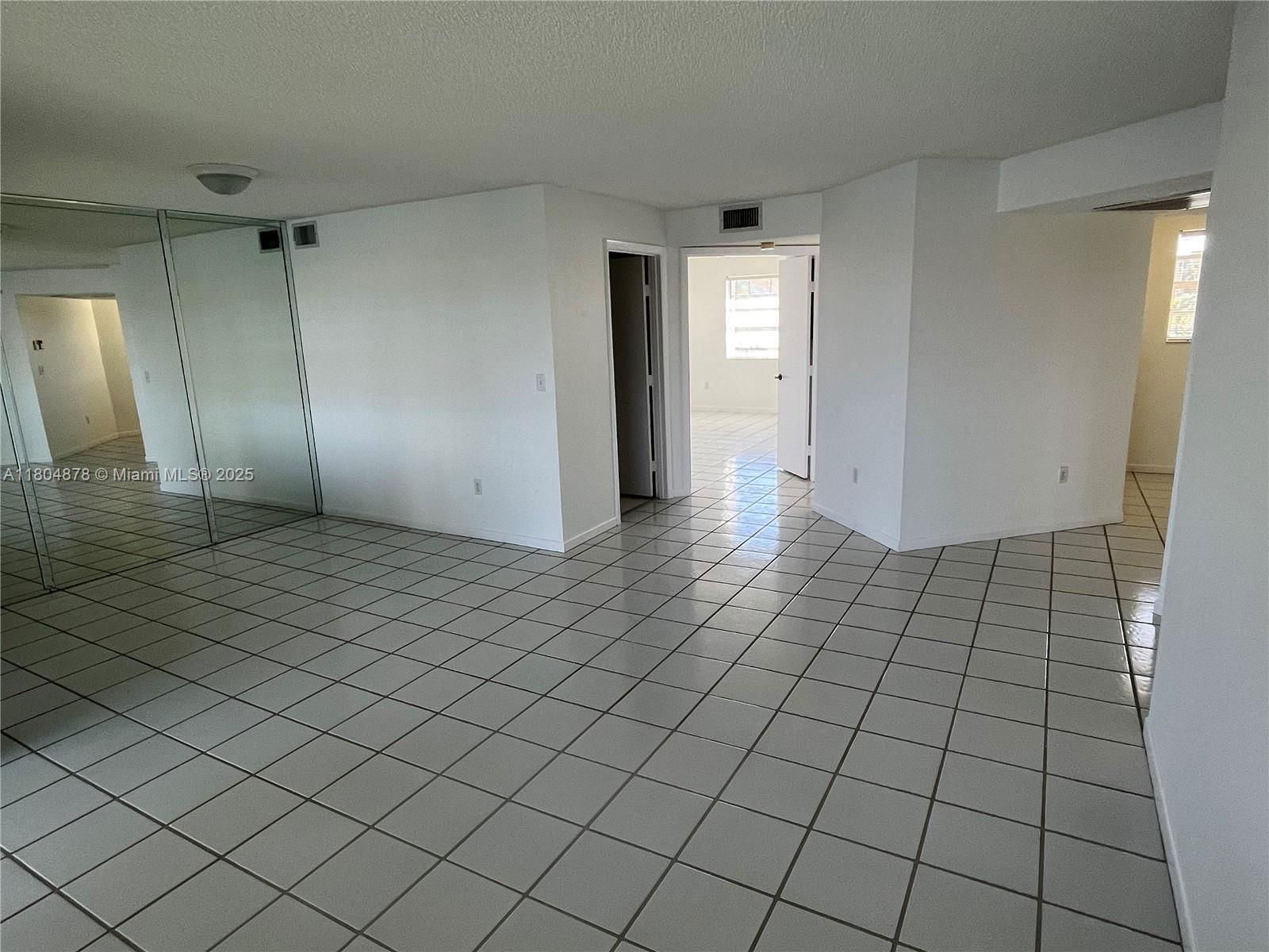 Real estate property located at 2520 19th Pl #202-B, Miami-dade, Keys Gate Condo No Two, Homestead, FL